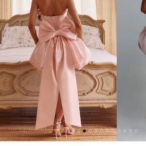 Elegant Pink Strapless Dress with Bow